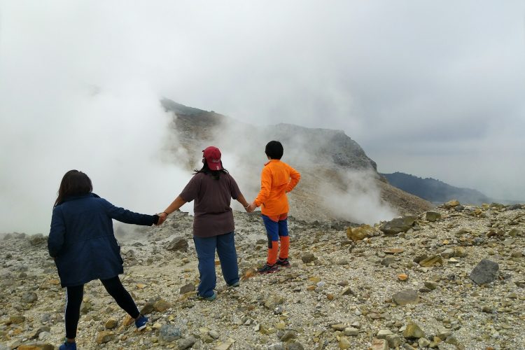 Exploring  Volcanoes : Mt.Papandayan – Mt.Cikuray,Garut, Indonesia 6 Days 5 Nights